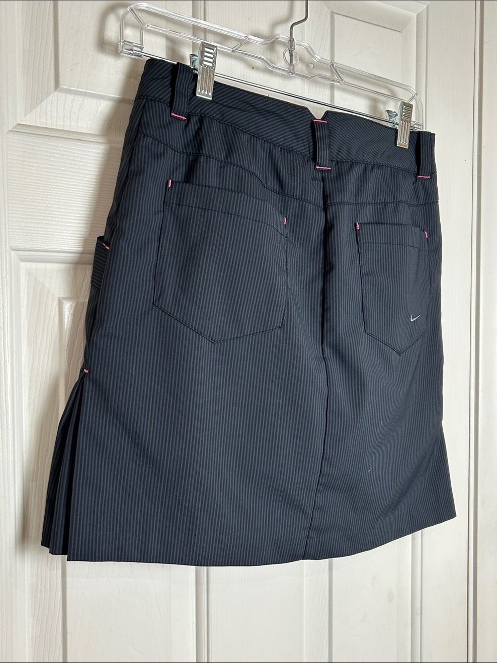 Nike Golf Tour Performance Dri-FIT Skort Navy Pinstripe Pink Accents Size 2 - Picture 7 of 10